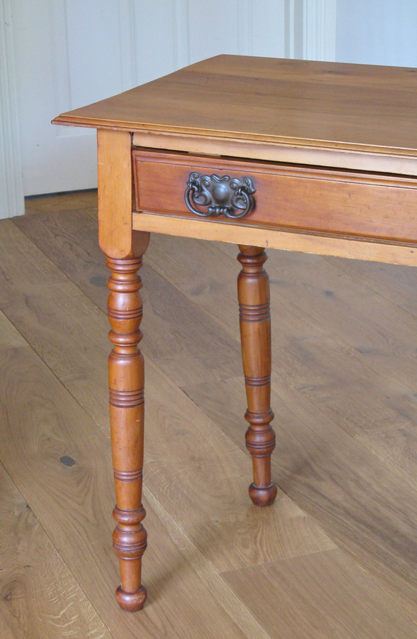 Antique Late Victorian Walnut Side Table with Ring-Turned Legs