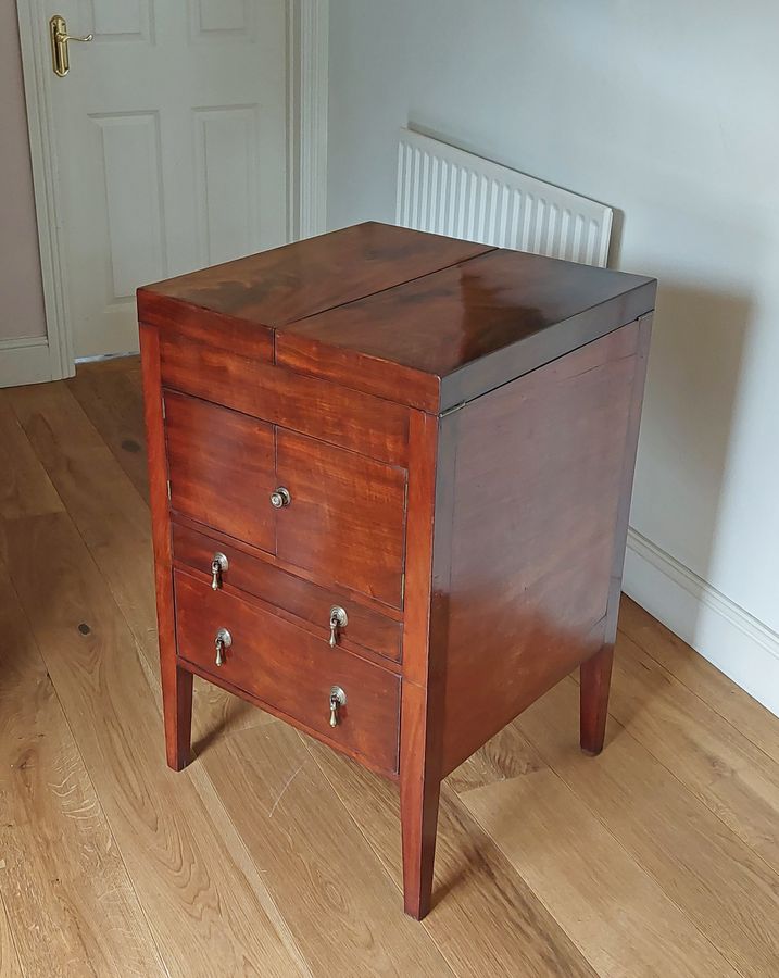 Antique 19thC Mahogany Gentleman's Lift-Over Caddy Top Nightstand