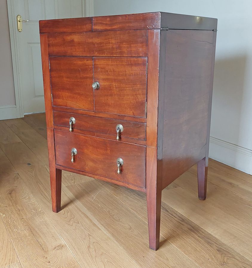 Antique 19thC Mahogany Gentleman's Lift-Over Caddy Top Nightstand