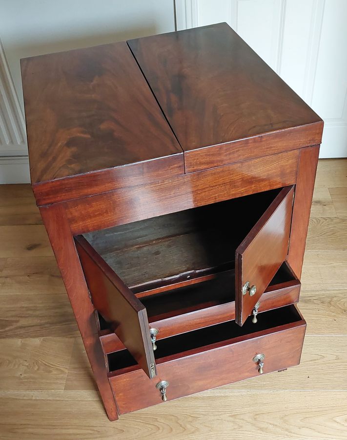 Antique 19thC Mahogany Gentleman's Lift-Over Caddy Top Nightstand