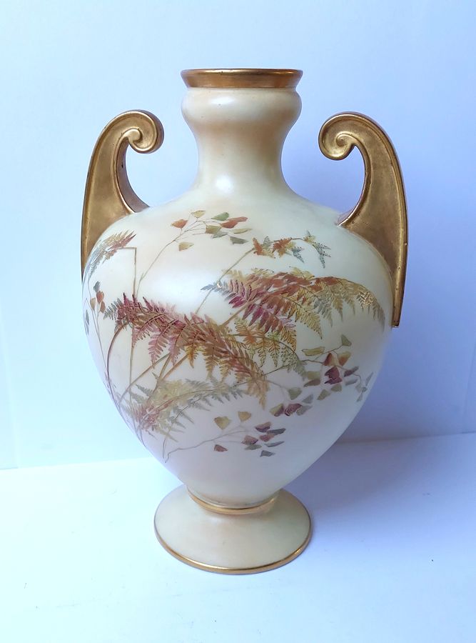 Royal Worcester Bone China Blush Ivory Urn Vase