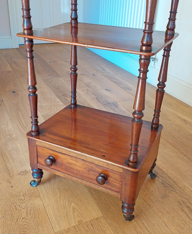 Antique Victorian Mahogany 3-Tier Etagere or 'What-Not' 