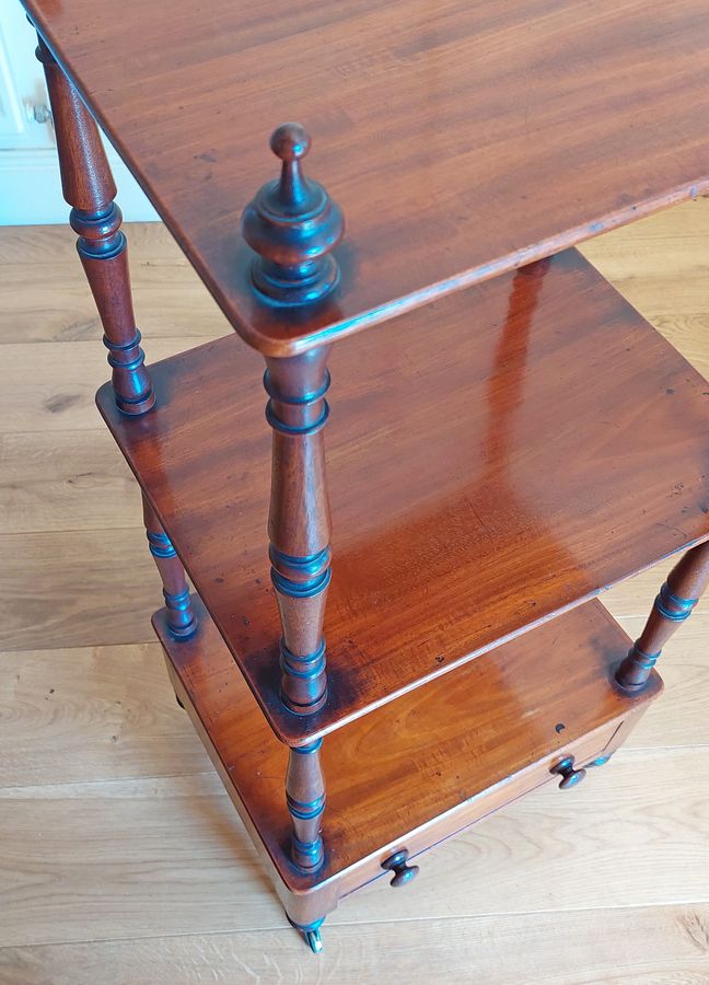 Antique Victorian Mahogany 3-Tier Etagere or 'What-Not' 