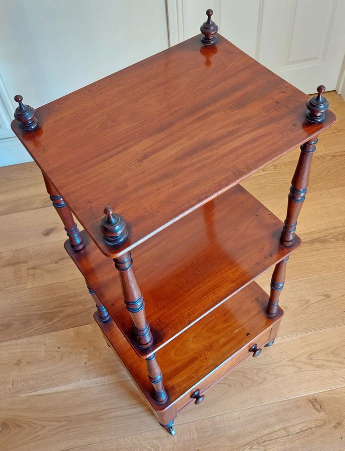 Antique Victorian Mahogany 3-Tier Etagere or 'What-Not' 