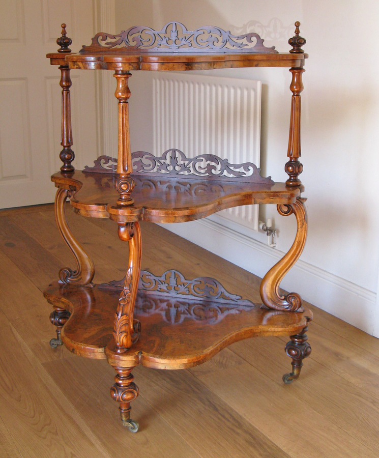 Antique Victorian Figured Walnut 3-Tier Etagere or 'What-Not'