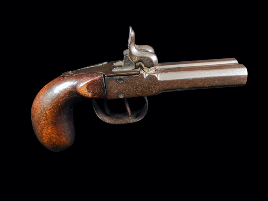 A 19TH CENTURY SIDE BY SIDE PERCUSSION CAP PISTOL 