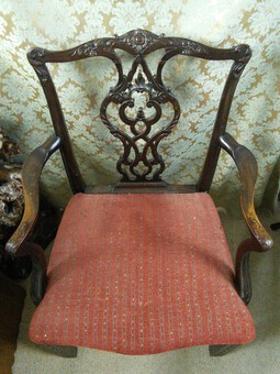 Antique Set of four mahogany chairs, including two armchairs, 18th century circa 1760, Chippendale style
