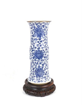 Chinese Qing Dynasty Sleeve Vase 19thC