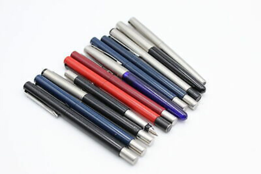 12 x Assorted PARKER Fountain Pens Inc Frontier, Vector, Steel Nibs Etc