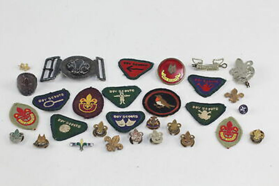 28 x Assorted Vintage BOY SCOUTS Badges, Patches, Buckle & Toggle Inc Enamel Etc