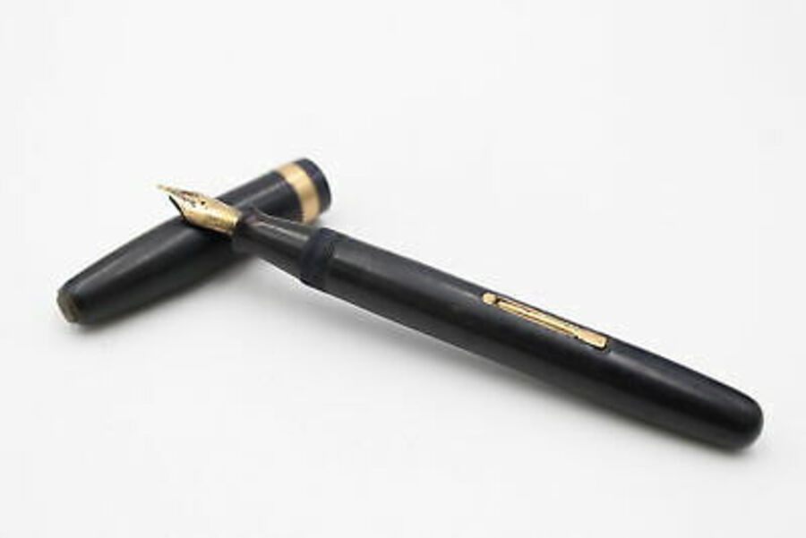 Vintage WATERMAN 515 Black Fountain Pen w/ 14ct Gold Nib WRITING