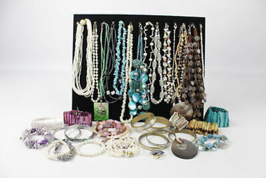 35 x Vintage Shell & Pearl JEWELLERY inc. MOP, Dyed, Necklace, Bracelet, Bangle
