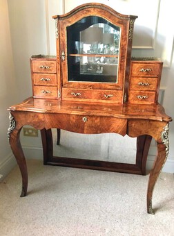 Antique Outstanding Quality Antique Victorian Burr Walnut Bonheur Du Jour/Writing Desk