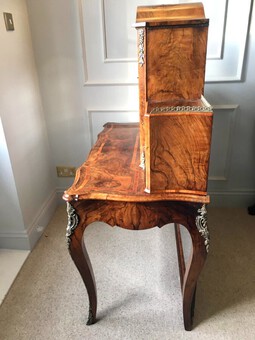 Antique Outstanding Quality Antique Victorian Burr Walnut Bonheur Du Jour/Writing Desk