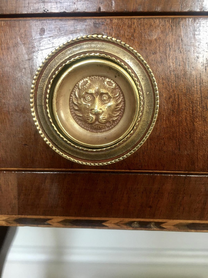 Antique  Fine Quality George III Inlaid Mahogany Freestanding Sofa Table