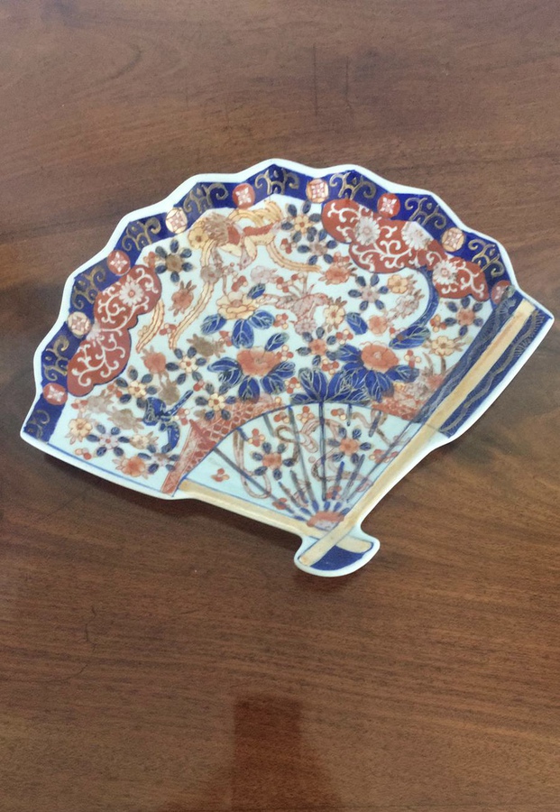 Antique Unusual Amari Style Fan Shaped Plate