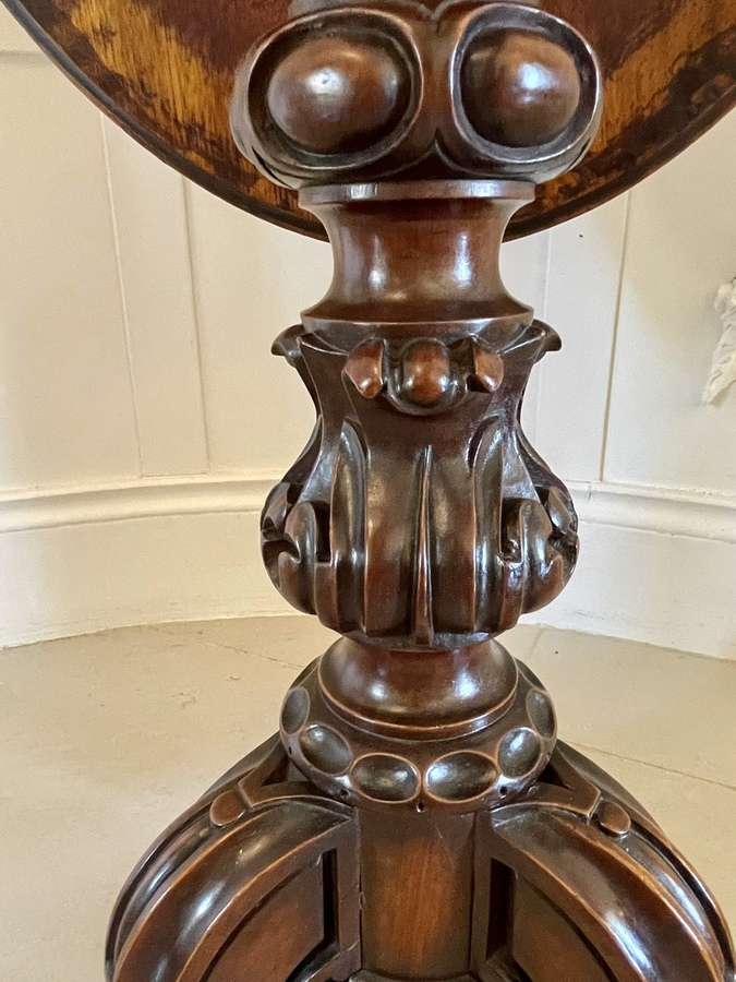 Antique  Quality Antique Victorian Oval Figured Walnut Lamp Table