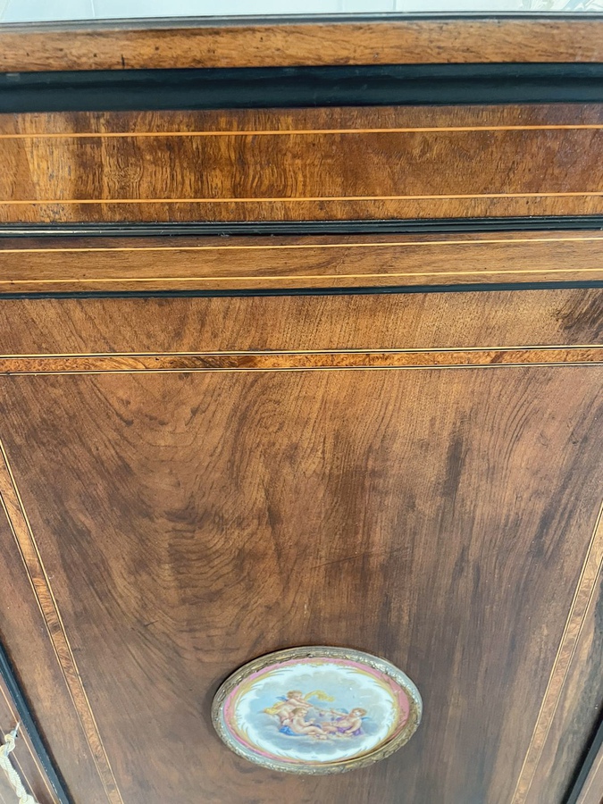 Antique Finest Quality 19th Century Victorian Antique Inlaid Walnut Corner Cabinet ref: 1218