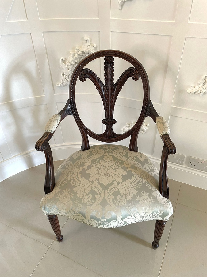 Antique Fine Quality Pair of Antique Carved Mahogany Armchairs ref: 392C