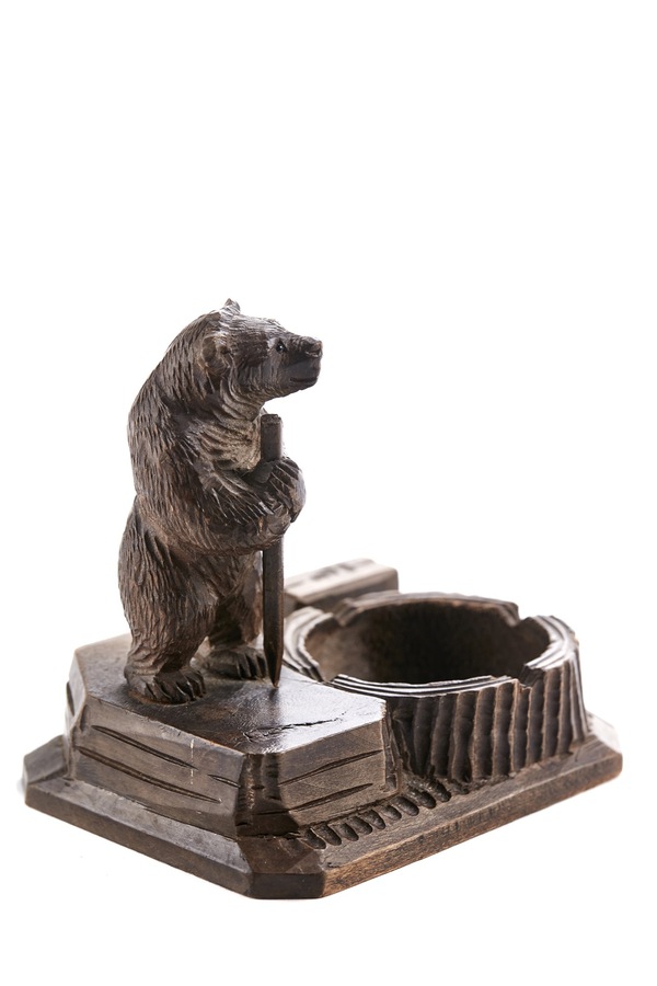 Antique Victorian Black Forest carved bear match stand