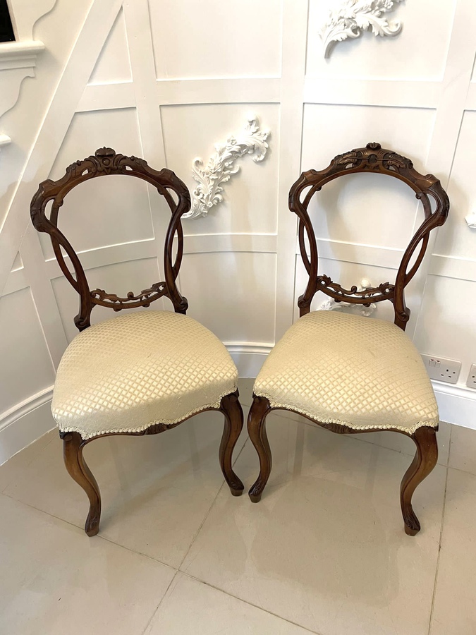 Antique Victorian Pair of Quality Carved Walnut Side Chairs ref: 411C