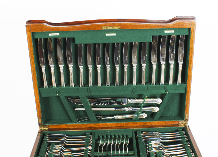 Antique Antique English Silver Plated Cased 151 Piece 8 Setting Canteen Cutlery C1920