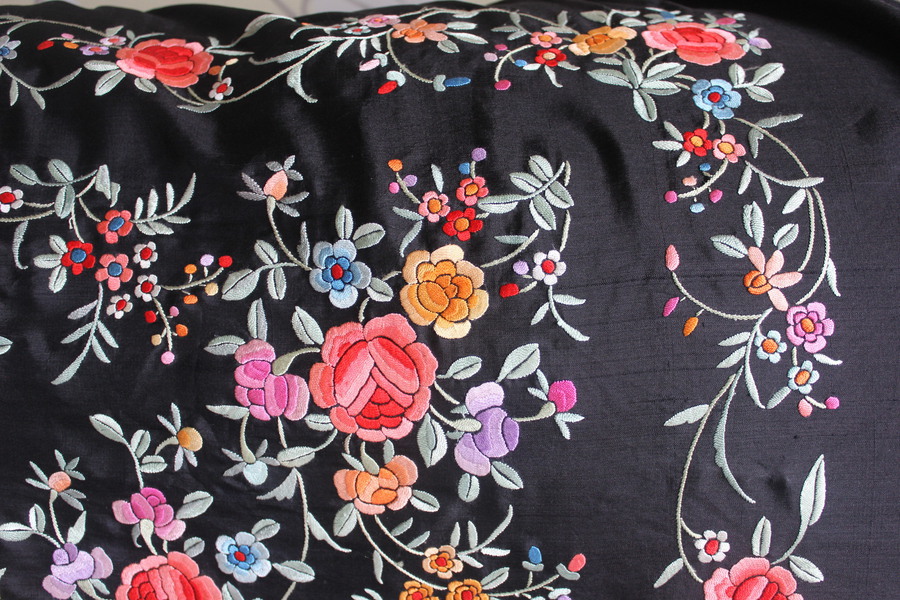 Antique Vintage Chinese Embroidered Silk Piano Shawl - VGC