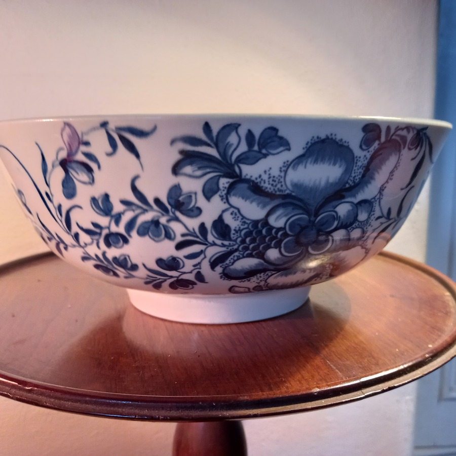 Antique First Period Worcester Bowl/Salad Bowl