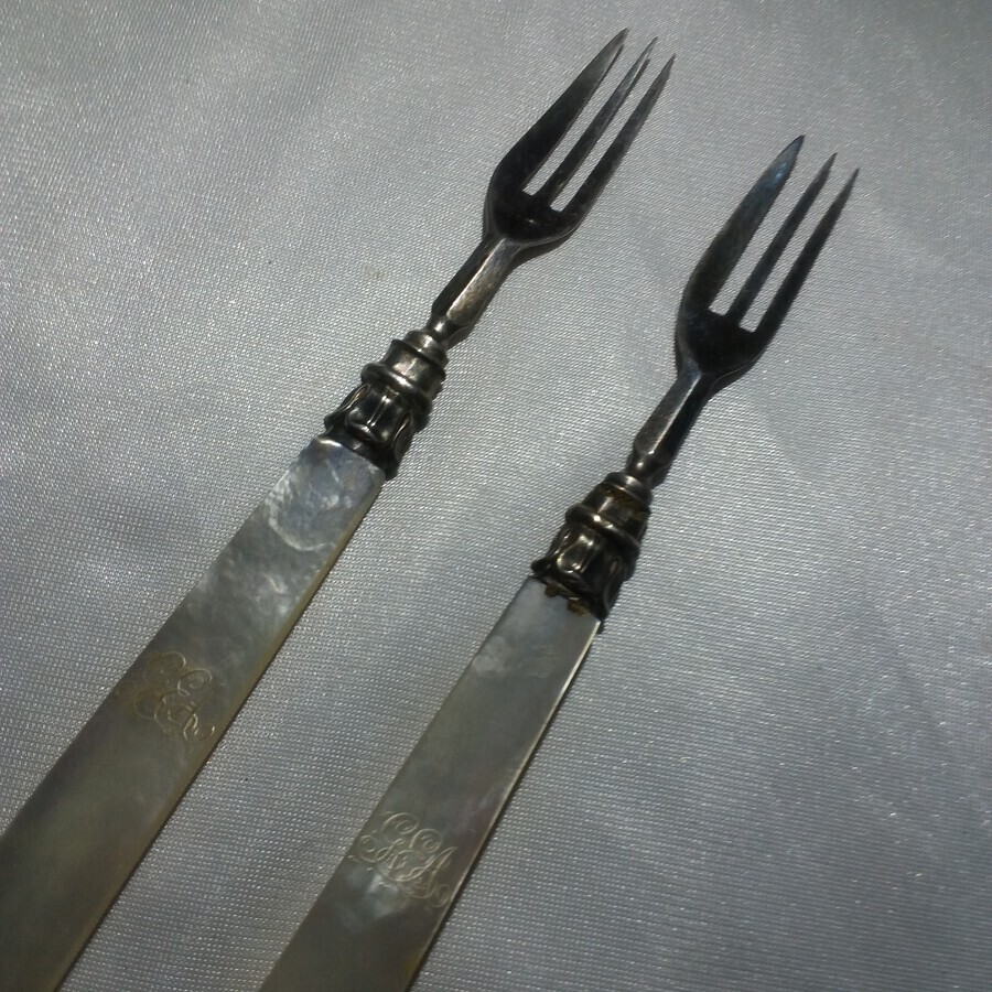 Antique Silver Dessert Forks With Mother of Pearl Handle In Display Case Made by George Unite circa 1840