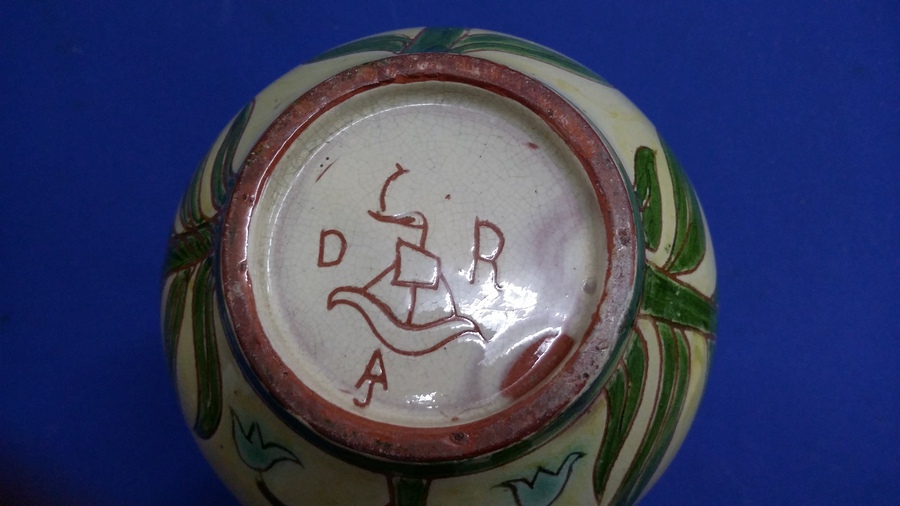 Antique A Circa 1900 Birkenhead Della Robbia Pottery Vase