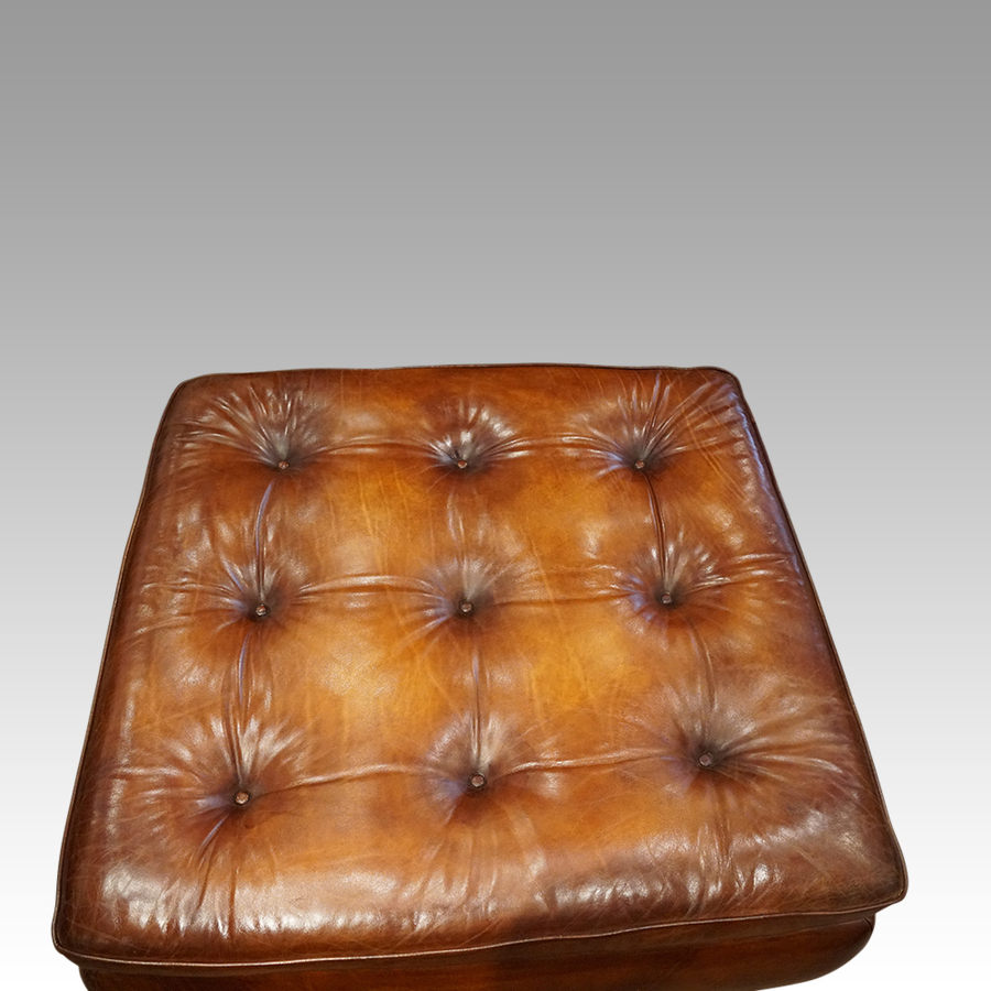 Antique Large tobacco leather Pouffe