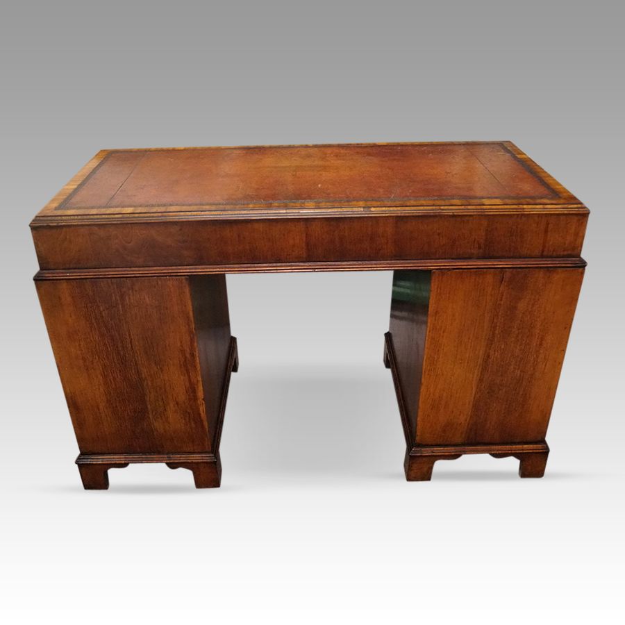 Antique Georgian style walnut pedestal desk