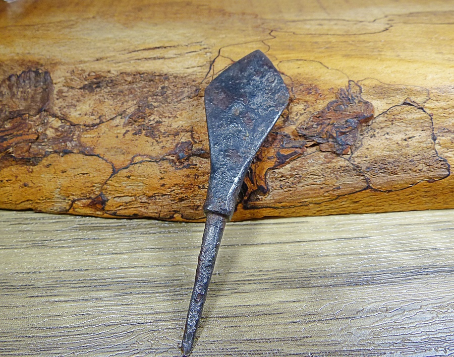 Antique VIKING SAXON ERA  Arrow Head, Leaf type (Ref: 40751)
