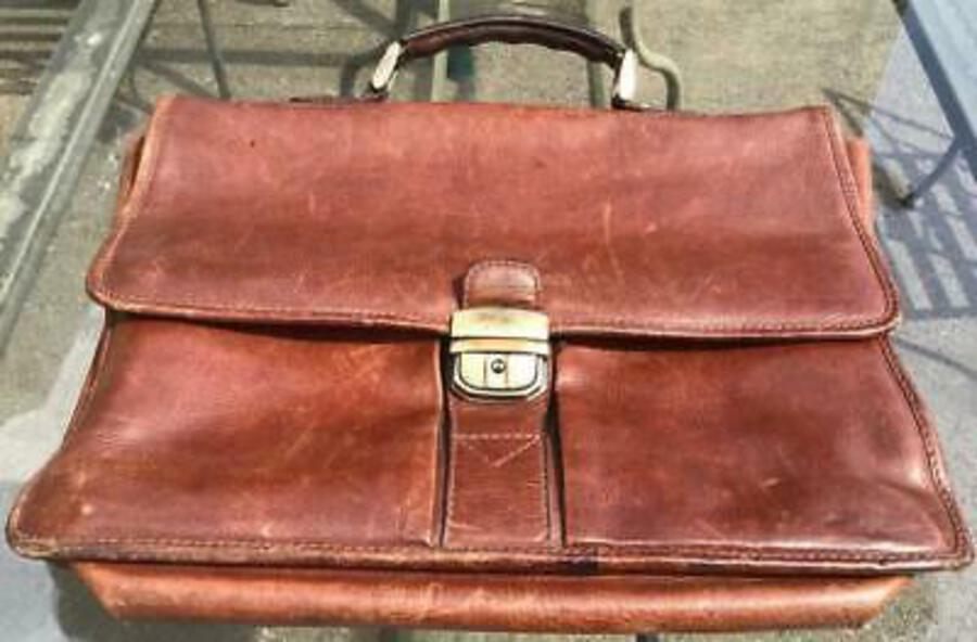 Quality 1960/70’s LEATHER SATCHEL/ BAG Made By GERARD HENON Good Vintage Look