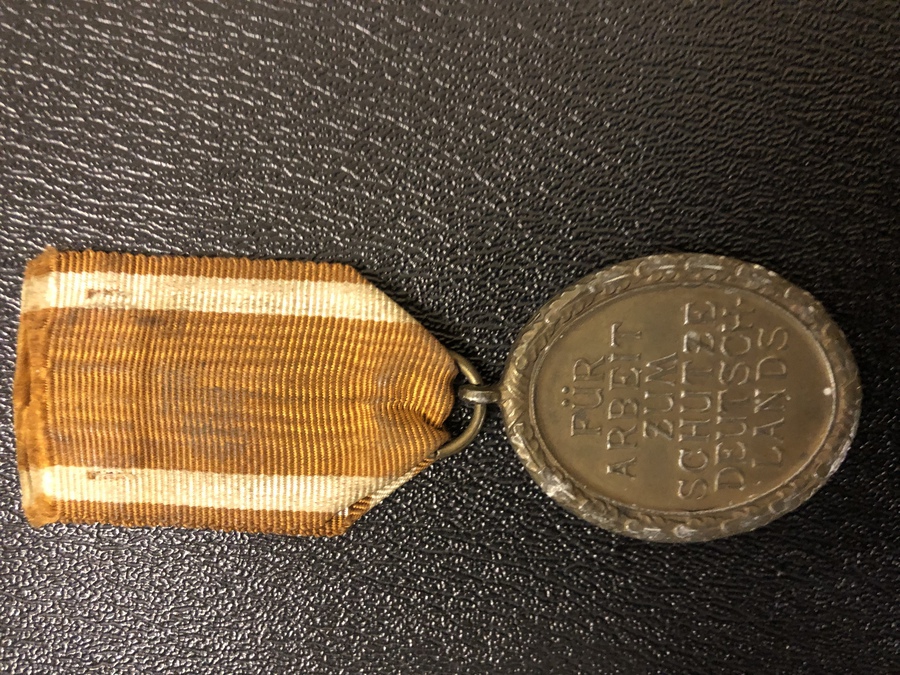 Antique Original WW2 German West Wall Medal Third Reich Deutsches Schutzwall-Ehrenzeichen