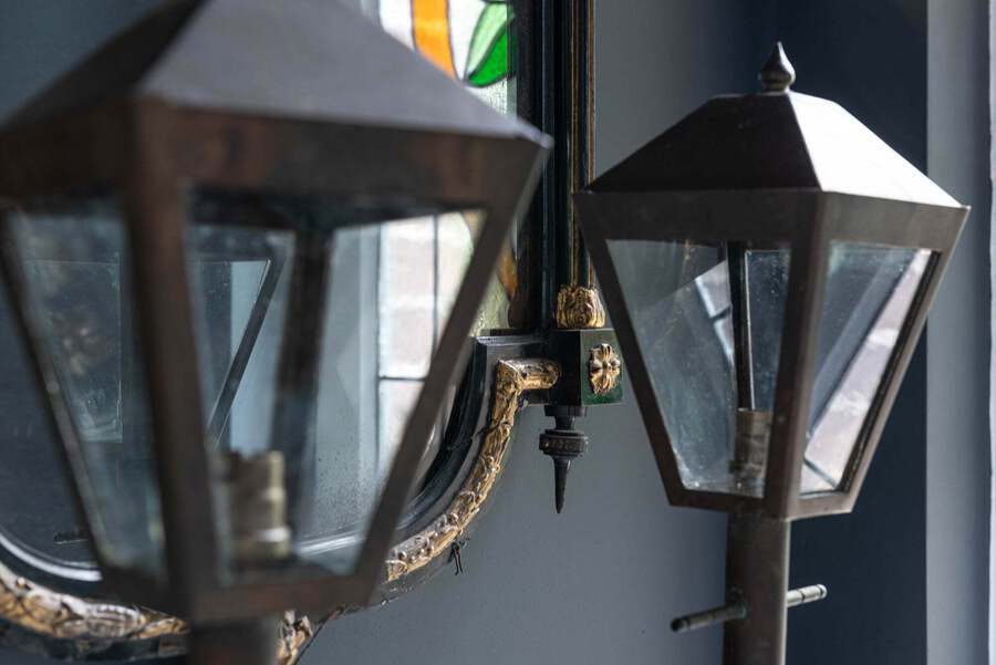 Antique Pair of 19th Century English Brass Pillar Lanterns, circa 1890