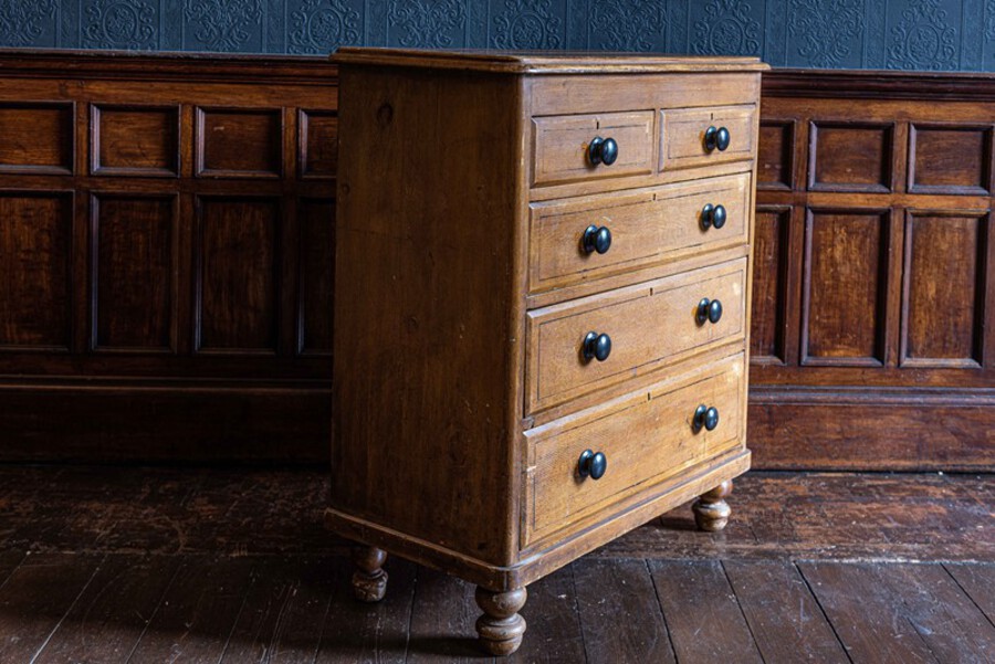 Antique Pine Chest of drawers