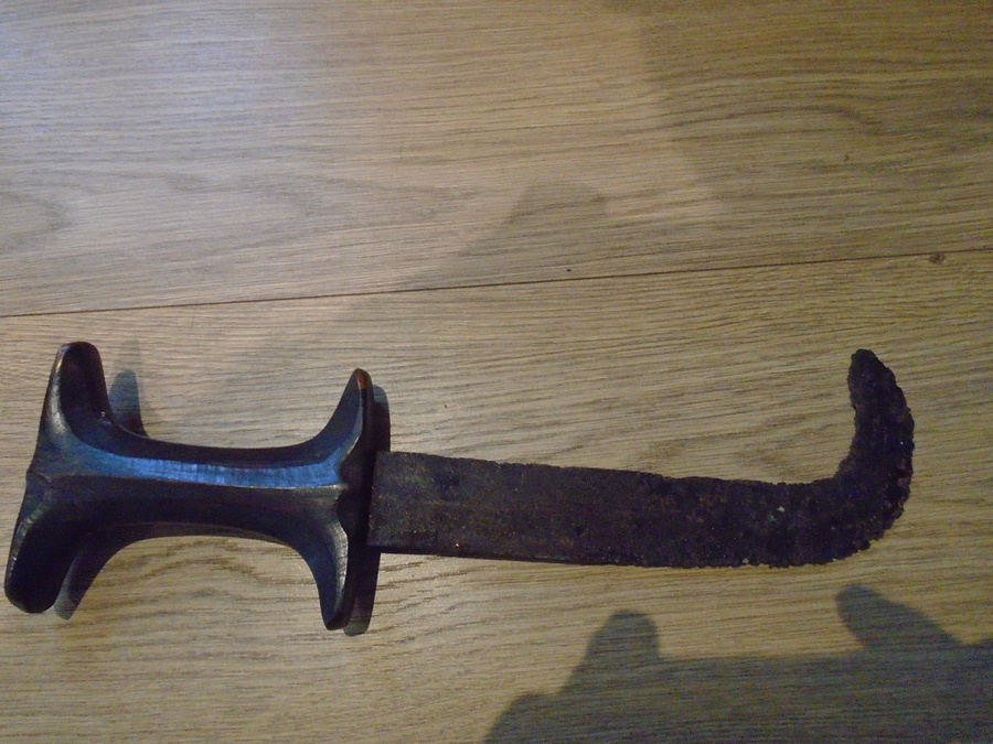 Antique  african late 19th century sudanese fighting knife