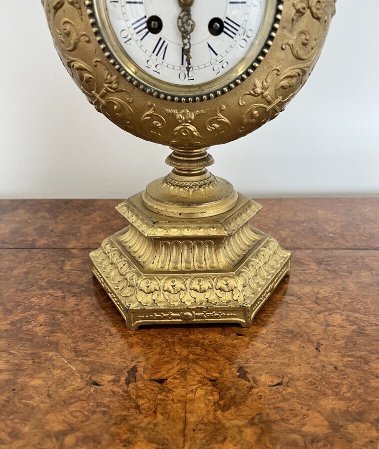 Antique Fantastic quality antique Victorian French ornate Mantle Clock
