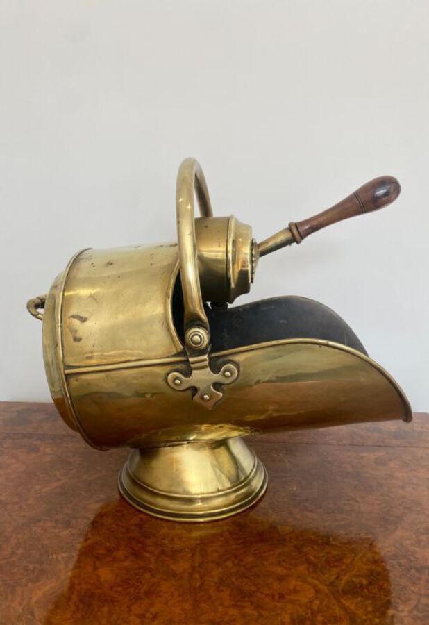 Quality Antique George III Brass Helmet Coal Scuttle With Original Shovel