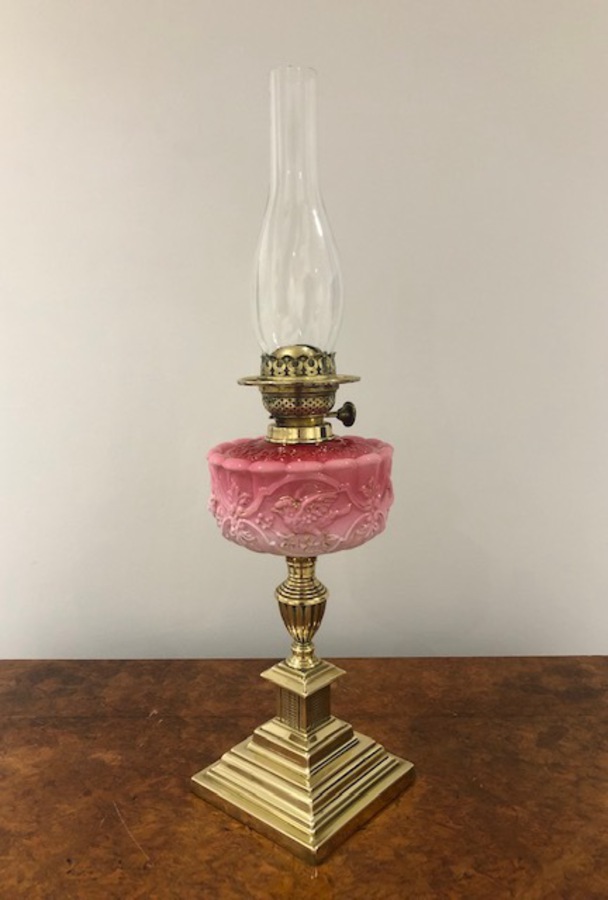 Antique Superb Quality Antique Victorian Oil Lamp