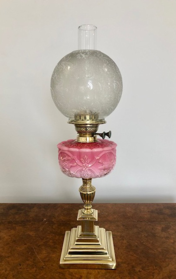 Antique Superb Quality Antique Victorian Oil Lamp