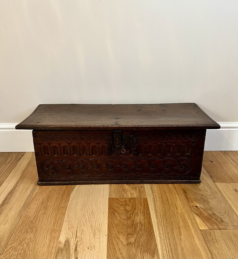 Antique 17th century quality oak bible box 