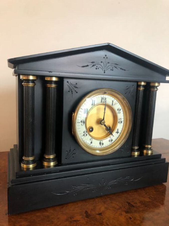 Antique Antique Victorian marble mantle clock with an 8 day striking movement