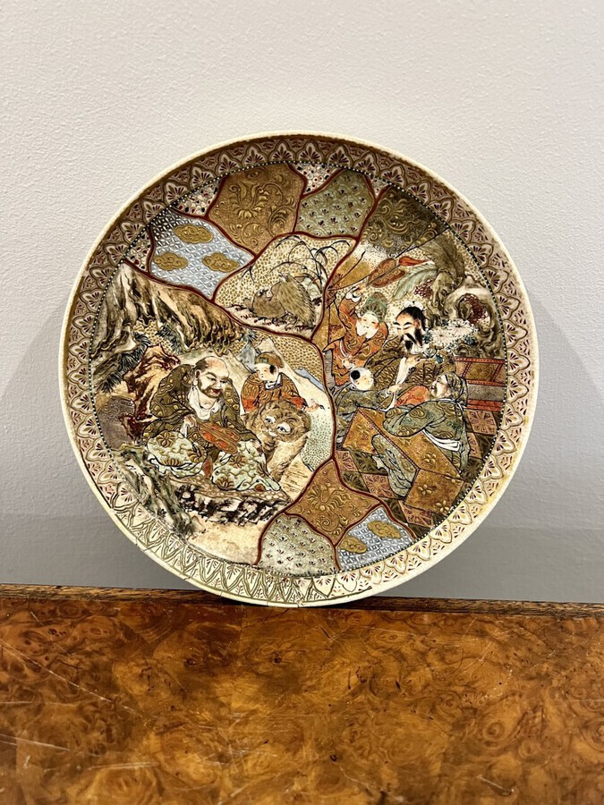 Antique Pair of antique quality Japanese satsuma plates 