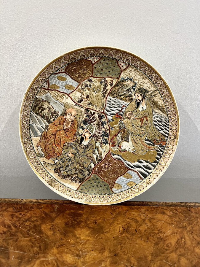 Antique Pair of antique quality Japanese satsuma plates 