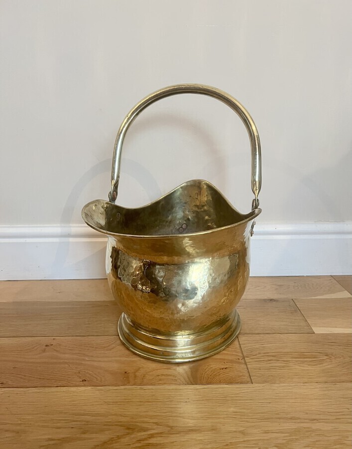 Antique Antique Victorian quality brass helmet coal scuttle 
