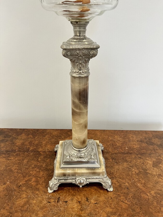 Antique Antique Edwardian quality oil lamp 