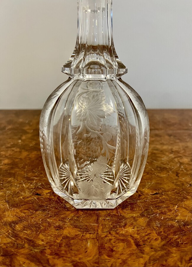 Antique Quality antique Victorian engraved decorated glass decanter 