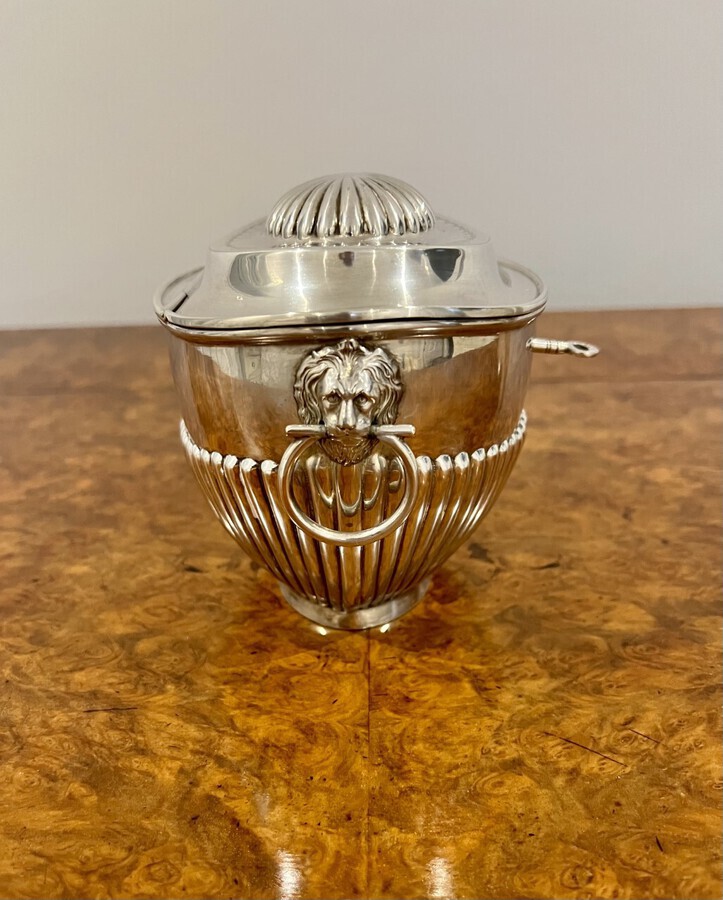 Antique Antique Victorian quality silver plated tea caddy 